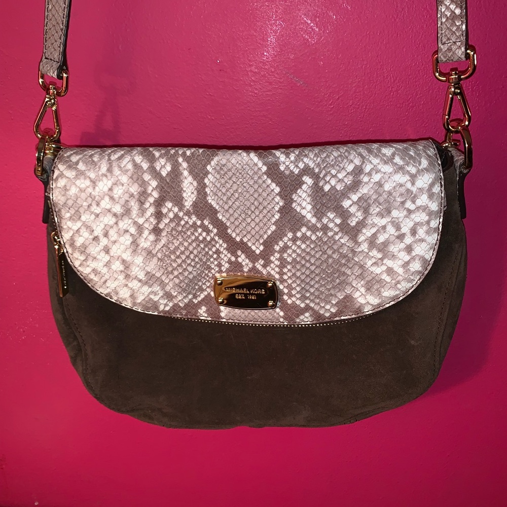 Snakeskin velvet crossbody shoulder bag
